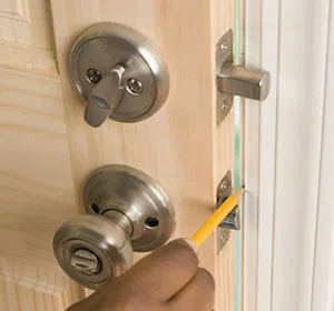 Community Locksmith Store Towson, MD 410-487-9516 - unlock-door